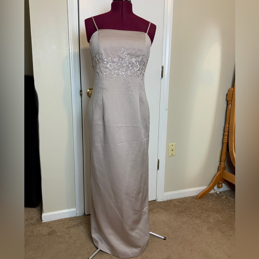Like New Forever Yours 2 Pz Champagne Sequined Evening Ball Gown … - Picture 4 of 12